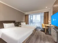 HanTing Hotel (Yangzhou Jiangdu Golden Eagle Plaza Changjiang West Road) Hotels near Hongquan Hospital