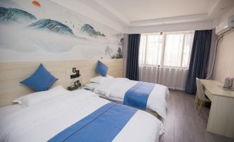 Kaiman Hotel (Yichun No.1 High School Yuanzhou Ancient City)