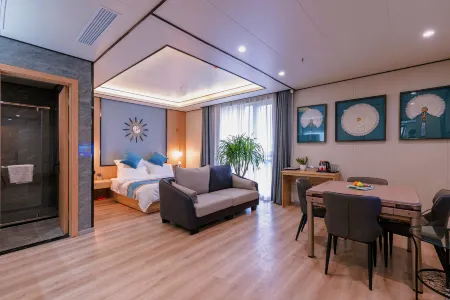 Shimao Impression Hotel Отели рядом с достопримечательностью «CPC Chengdu Longquanyi District Committee Party School»