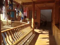 Hongyawa Mountain Snow Restaurant
