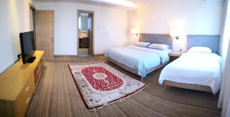 University Hotel Отели рядом с достопримечательностью «Binzhou Polytechnic»