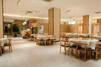 Yicheng Hotel Hotels in Leibo