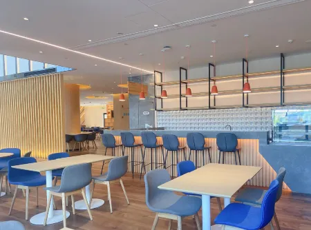 Holiday Inn Express DONGYANG HENGDIAN by IHG