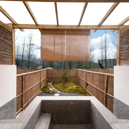 Four Seasons of the Mountain·Little Forest Hot Spring Guesthouse