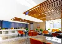 GYA Hotel (Lintao Qiche Dongzhan)