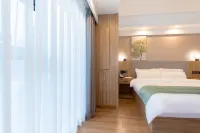 GreenTree Inn Express Hotel (Deyang Wenmiao Square)