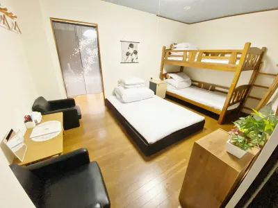 PetitHotel Reina Hotels in 