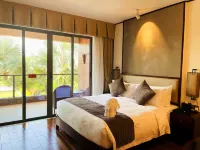 Noble Lake Hotel  Hainan Hotels in Ding'an