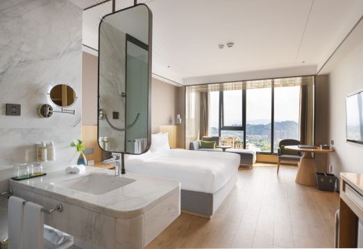 Thousand Islet Lake Holiday HotelOver view