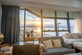 Wensu Seaview B&B