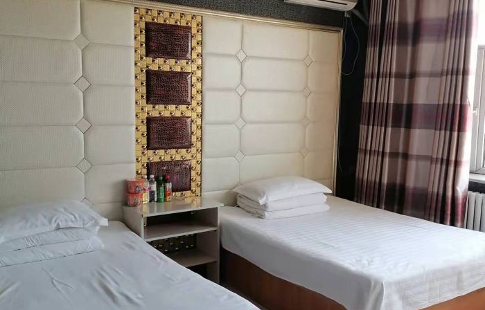 Tailai Jinshilin Hotel