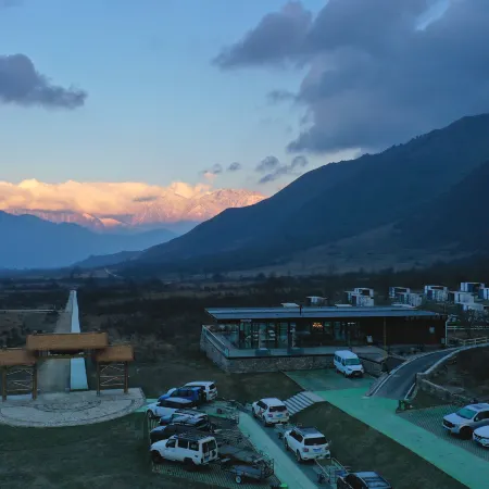 INNSKAGO MENGHUOCHENG AUTO CAMP