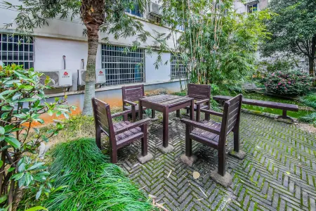 Jinshi Yaxinyuan Hotel