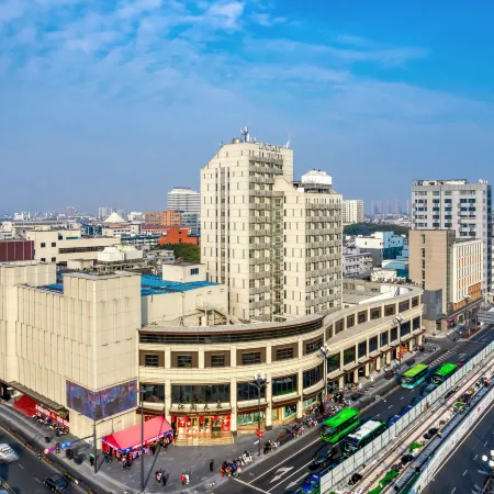 Home Inn (Jiaxing Nanhu Jiangnan Building)