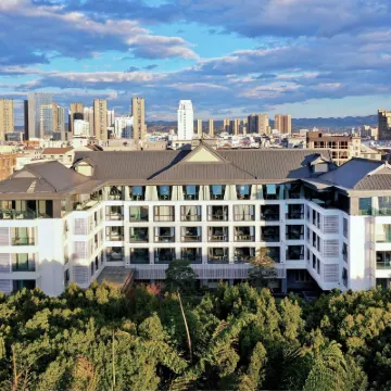 Mile Yuehu Hotel (Huquan) Hotels near Huquan Ecological Park