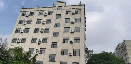 Foshan Liangli Apartment Отели рядом с достопримечательностью «Xujiang Ancestral House»