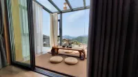 Chenghe County Chouling Cloud Half Room Homestay