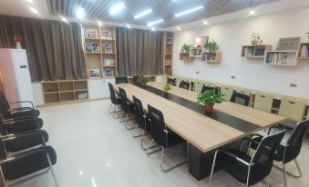 Shankee Hotel (Qinyang Bus Station)