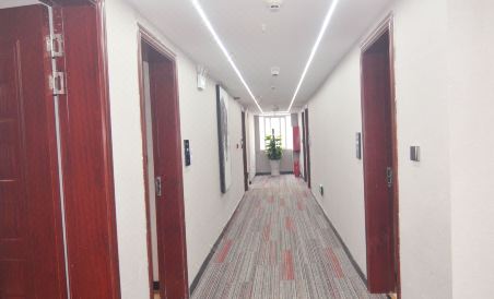 Yiyi Select Hotel (Tianzhu Station Jinfeng Park Branch) - Housity