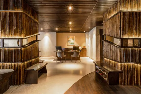 Cochin Zen Hotel