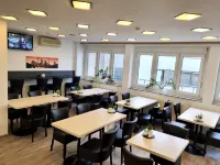 Adler Hotel Frankfurt - Bintang 3