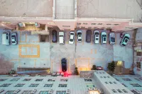 Vienna Hotel (Cele) - parking