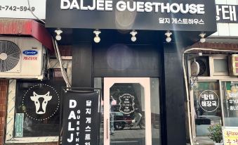 Daljee Guesthouse