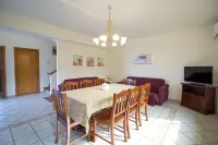 Etna Villa Alba Chiara Hotels in Lavinaio