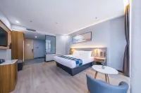 Elong R.YUN Hotel (Tianshui Railway Station Shangbu Road Pedestrian Street)
