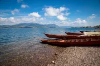 Youxi Resort Hotel (Fuxian Lake Sun Mountain Manyuan )