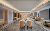 Vienna Hotel (Huoqiu jinxiu Xintiandi Store) Hotels in Huoqiu