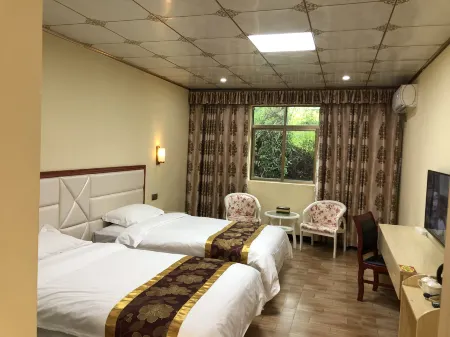 Zijin Jinguang Ecological Park Отели рядом с достопримечательностью «Hot Spring»