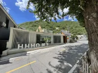 HHHO Tree House B&B (Badaling Water Gate Great Wall Branch)