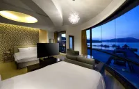 Hu Yue Lakeview Hotel - balcony