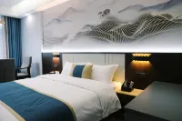 Yishang Theme Hotel Hotels near Linli Railway Station