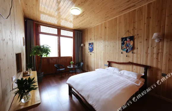 錦屏氫一代文鬥1919康養民宿