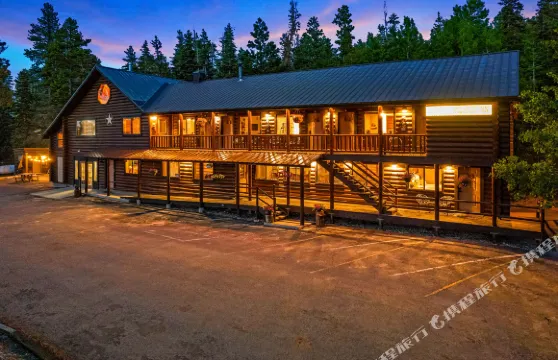 鴨溪村山林小屋