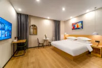 Selected Hotel (Lishui Shuige International Auto City)
