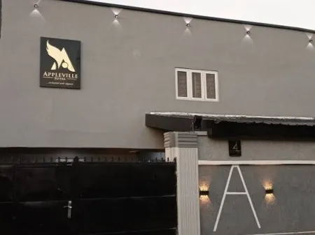 Appleville Suites Отели рядом с достопримечательностью «Kalakuta Museum»