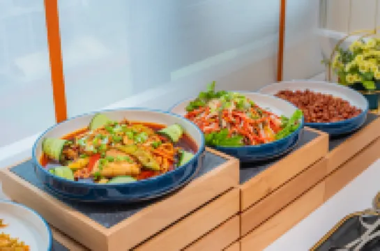 Starway Hotel (Yining Railway Station)