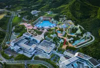 Aeson Gilman Resort Hotels near Wu Changshuo Former Residence