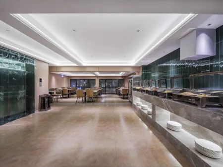 Pullman Hotel Отели рядом с достопримечательностью «School of Modern Science and Technology, China University of Metrology (Yiwu Campus)»