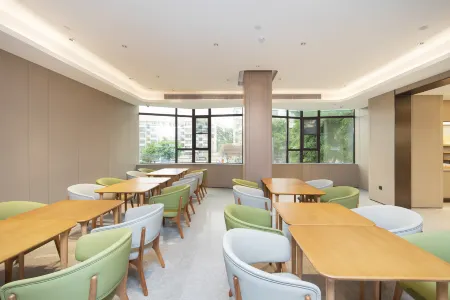 Gionee Light Guangzhou Beijing Road Pedestrian Street Отели рядом с достопримечательностью «Guangzhou Sport University Gymnasium»