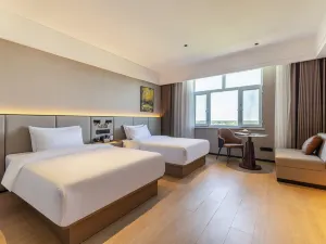 Jifeng International Hotel (Jinghe Bus Station Branch)