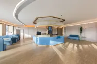 HanTing Hotel (Shuozhou Youyu County Minfu Nan Road) - parking