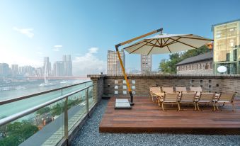 SFEEL Designer Hotel (Chongqing Nanbin Road Changjiang Cableway Store)