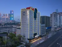 Parkinn Hotel (Tianjin Railway Station Jinwan Plaza ) Hotels near Tianjin Railway Station