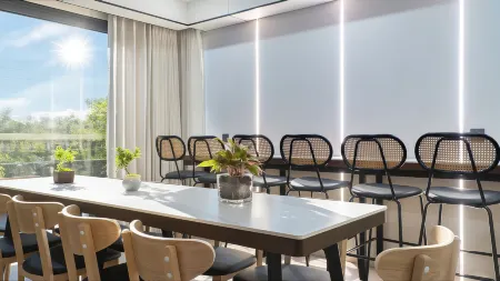 YunBoYe Hotel (Shanghai Pudong Airport Store ) Отели рядом с достопримечательностью «Chuansha Ancient Town»