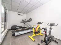 Vienna Hotel (Lincang Yongde) فنادق في يونغ ده