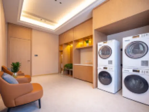 Vienna Hotel (Mengcun Tuanjie Road Party School Branch) Hotels in Mengcun